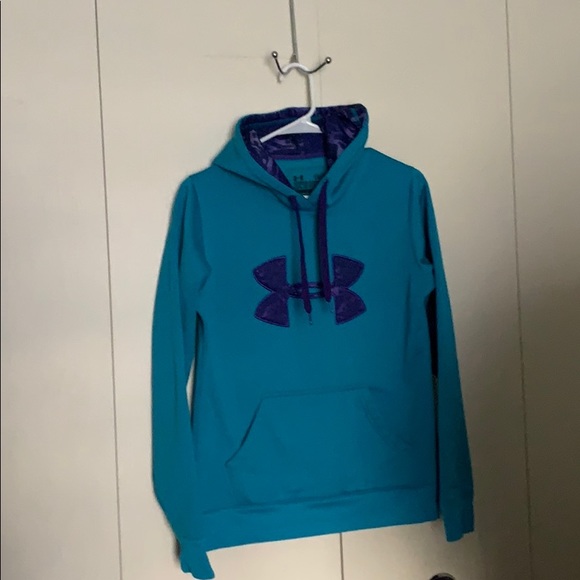 Under Armour Tops - Under Armour Hoodie size small Pre owned